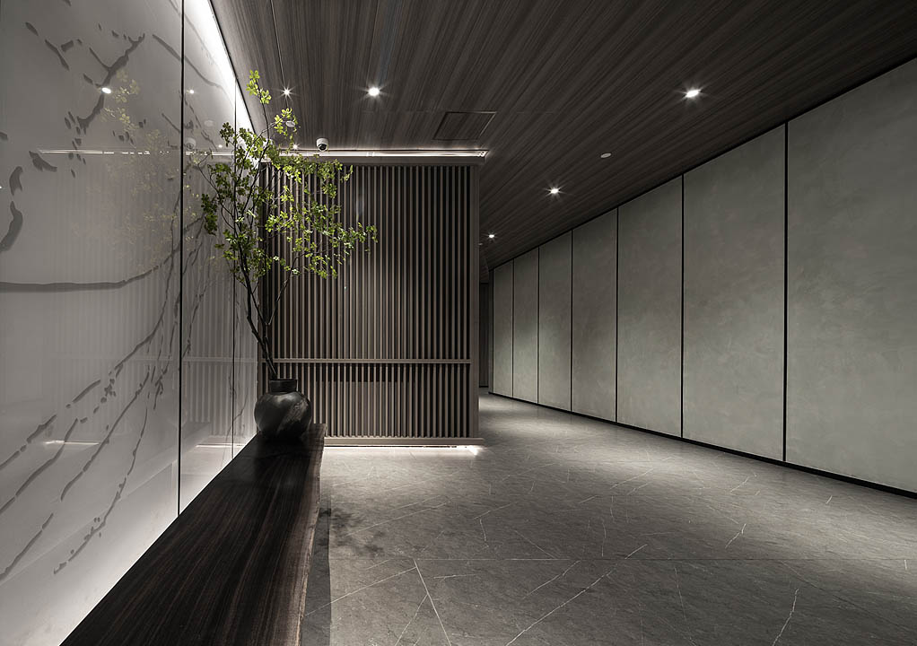 The Advantages of SPC Flooring for Hotel Renovations